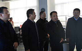 市委統戰(zhàn)部副部長劉方德蒞臨西征網調研指導